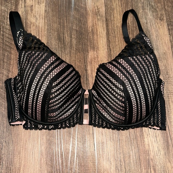 Victoria’s Secret Lined Plunge Bra 38DD EEUC - Picture 1 of 5